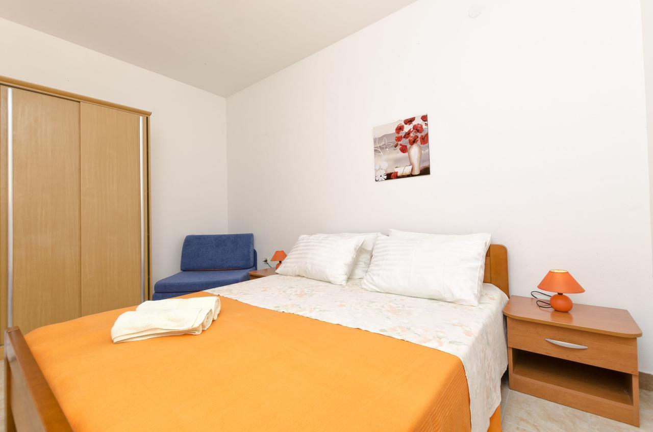 Apartments Helena Ivan Dolac Exterior foto